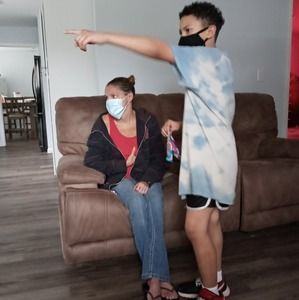 Meet your Posher, Danielle